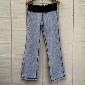 Lululemon Astro Pant *32" - Inverted Feathered Jacquard White Black / Black